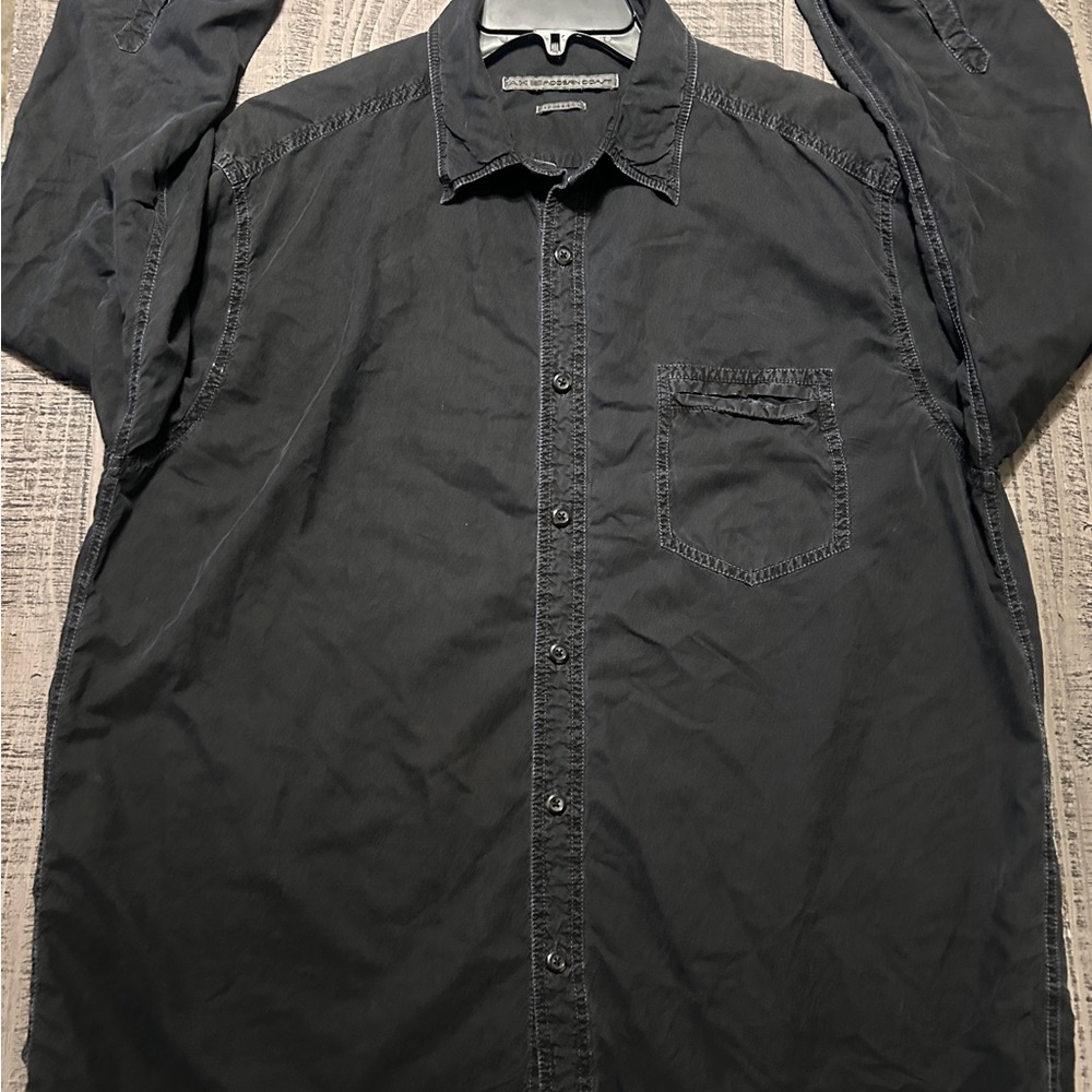 Men's Casual Button-Down Shirt in Black Charcoal
